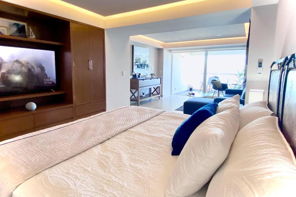Harbor 7010 By Moikkarentals Beachfront 600Mb Wifi Пуэрто-Вальярта Экстерьер фото